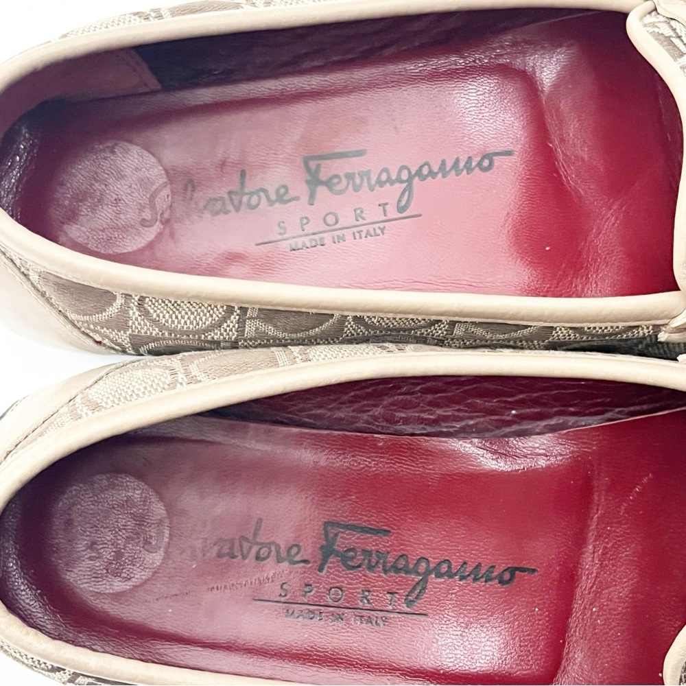 SALVATORE FERRAGAMO Brown Patterned Slip On Driving Loafers, Size 8.5AA - Picture 4 of 11